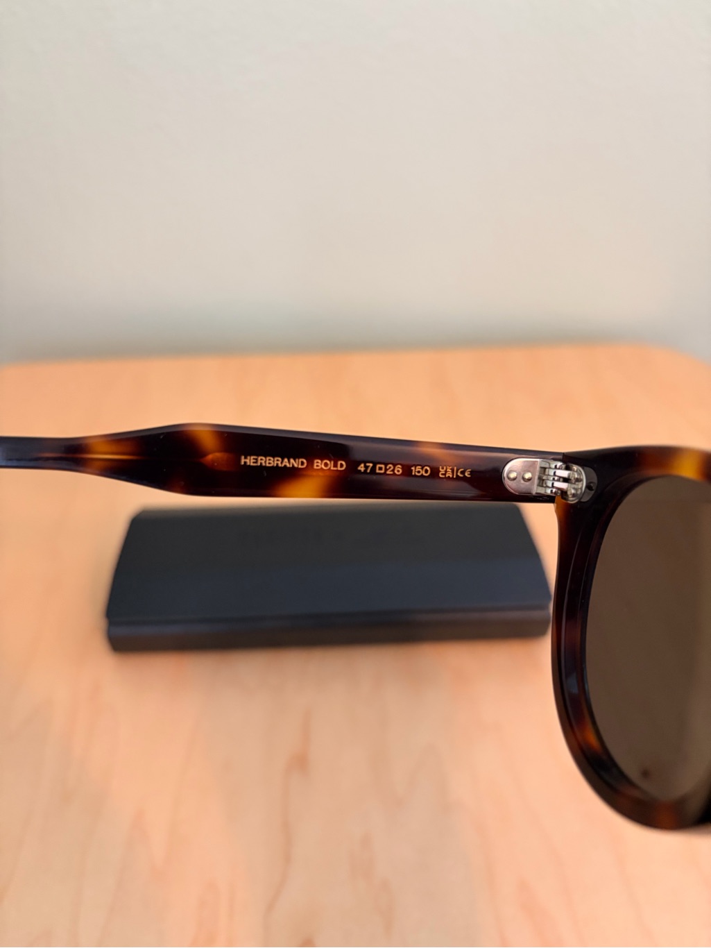 Nwt Cubitts X Mr. P Round Tortoiseshell Sunglasses With Protective Case — image 6 of 8